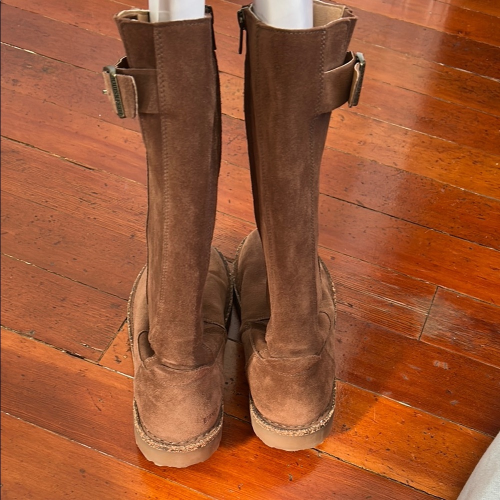 Brown Suede Boots with Buckle - Picture 5 of 8